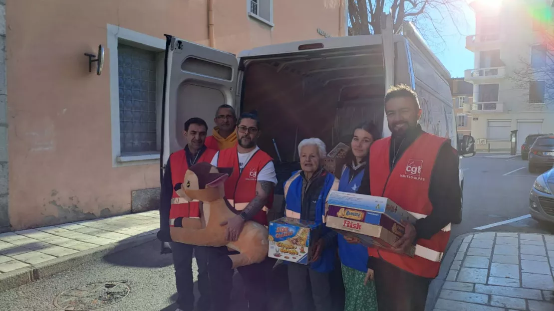 Hautes-Alpes : 400 jouets récoltés par la CGT pour un Noël solidaire