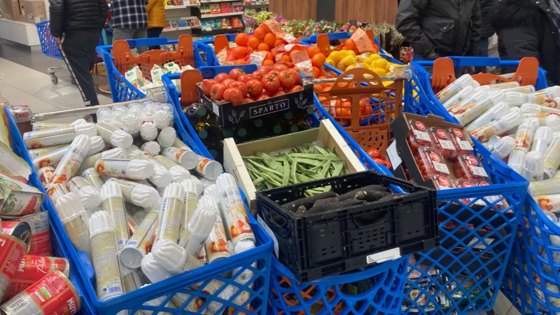 Hautes-Alpes : action coup de poing des agriculteurs dans les supermarchés gapençais