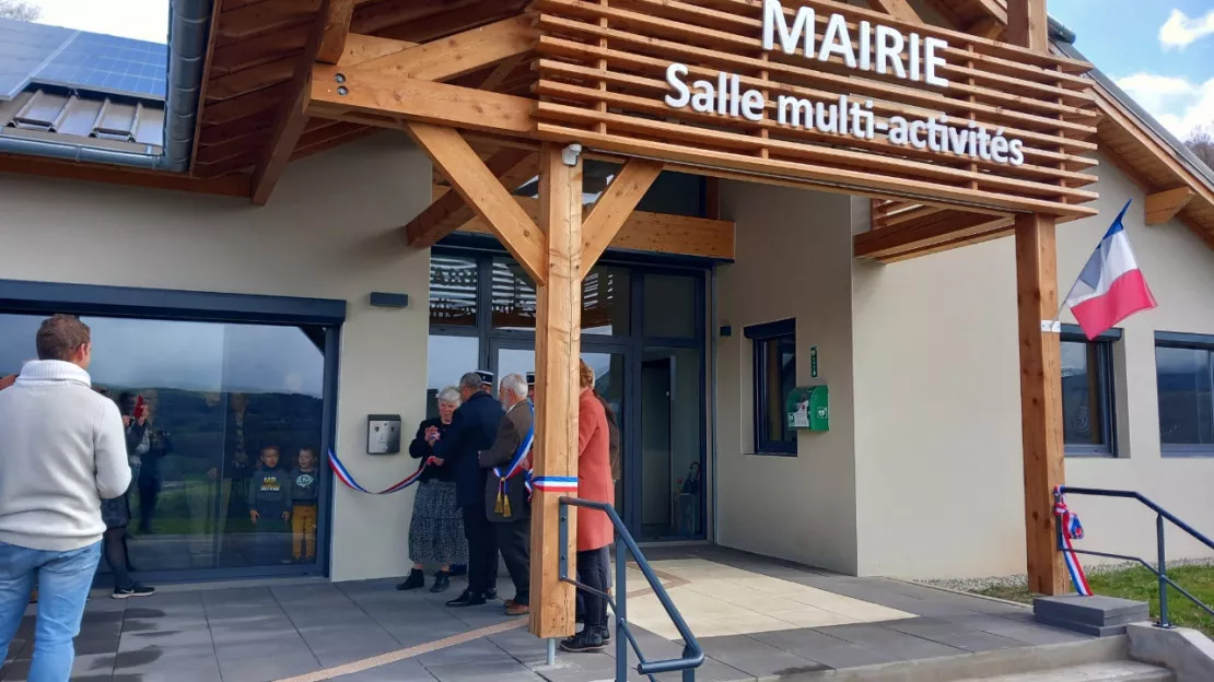 Hautes-Alpes : inauguration de la nouvelle mairie de Buissard