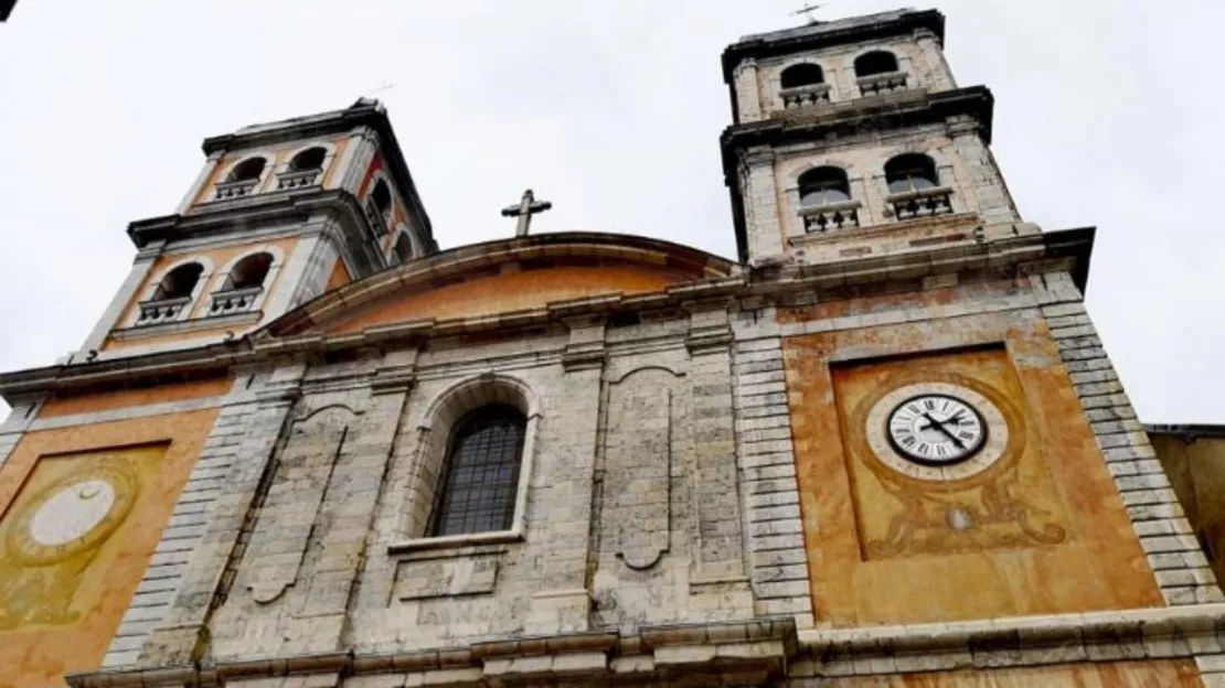 Hautes-Alpes : l'homme interpellé dans le cadre de la tentative d'incendie de la collégiale de Briançon hospitalisé