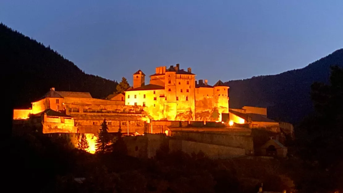 Hautes-Alpes : la foire Saint-Mathieu à Château-Ville-Vieille sans bétail