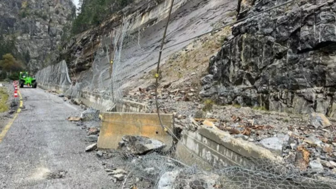 Hautes-Alpes : la RD 902 à la Combe du Queyras rendue à la circulation avec un alternat