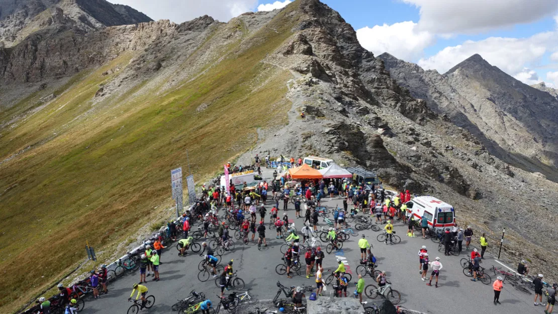 Hautes-Alpes : le col Agnel, une histoire d'amour réservée aux deux roues