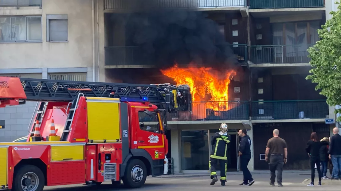 Hautes-Alpes : les pompiers mobilisés sur un feu d’appartement à Gap