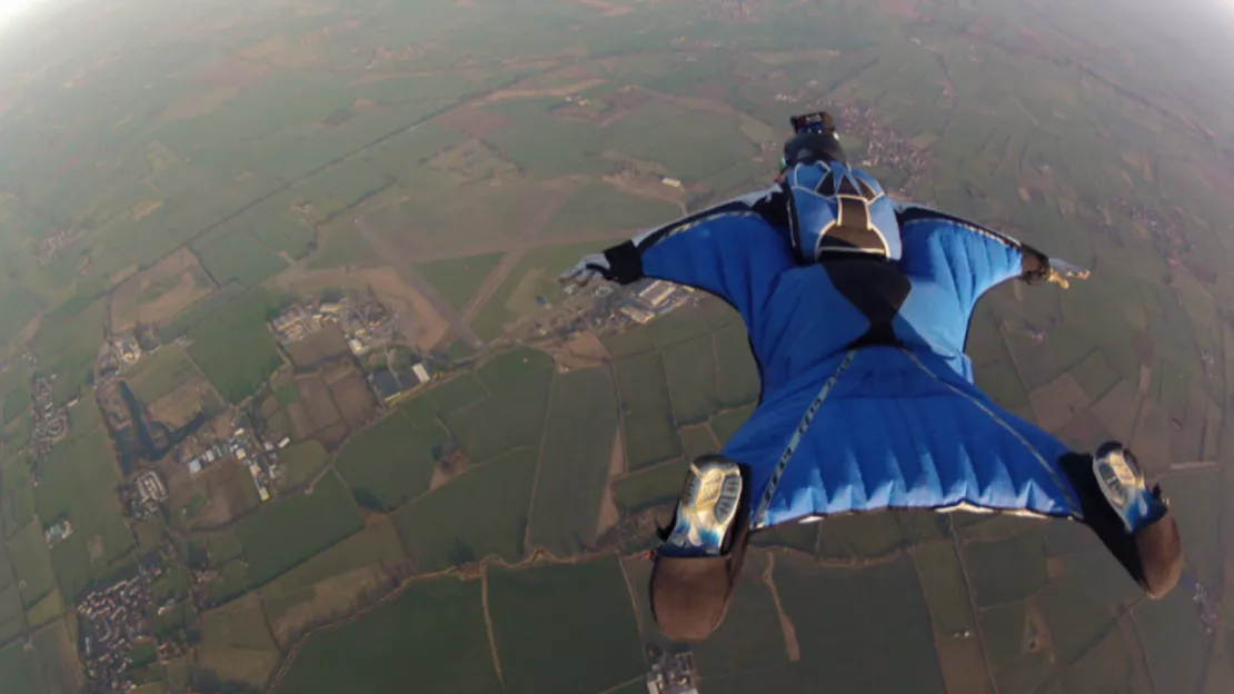 Hautes-Alpes : un pratiquant de wingsuit victime d'un accident