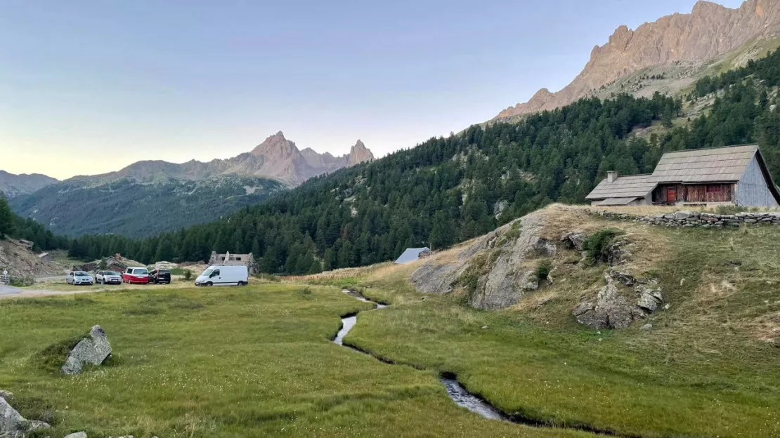 La montagne, plébiscitée par les Français, aux conditions de vie plus difficiles pour les montagnards