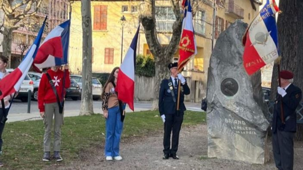 12 jeunes form&eacute;s dans les Hautes-Alpes pour devenir porte-drapeaux