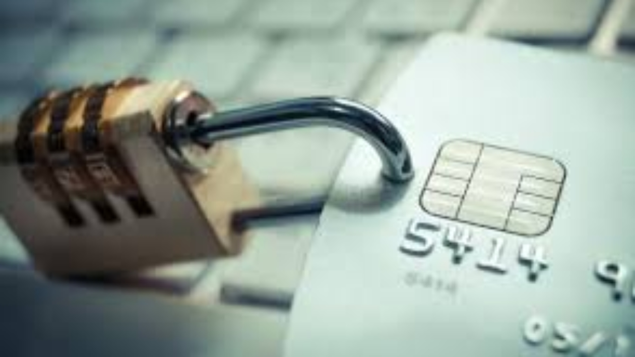 Attention aux escroqueries &agrave; la carte bancaire alerte la Police Nationale 05