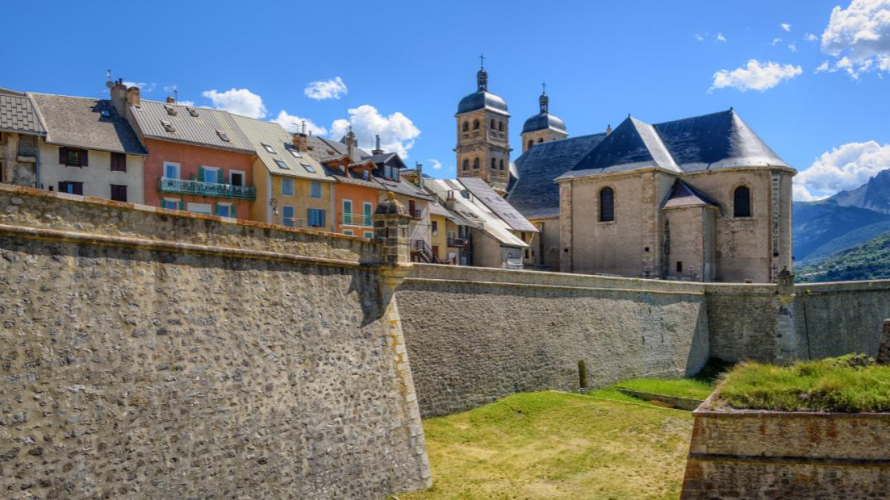 Brian&ccedil;on, plus haute ville de France, est au patrimoine mondial gr&acirc;ce &agrave; un ing&eacute;nieur militaire