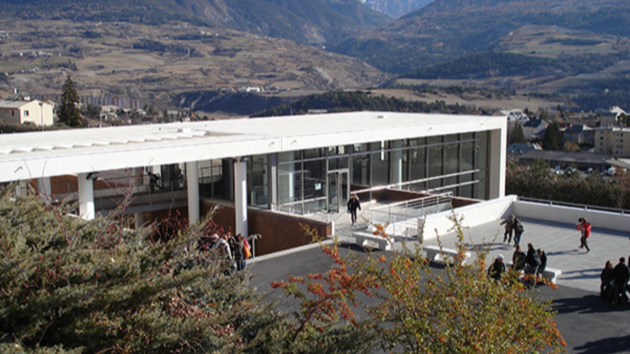 Fermeture annonc&eacute;e de l&rsquo;internat le week-end, du Lyc&eacute;e Honor&eacute; Romane &agrave; Embrun, Val&eacute;rie Rossi interpelle Renaud Muselier