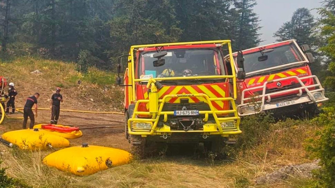 Feu de l&rsquo;Argenti&egrave;re la Bess&eacute;e et de Freissini&egrave;res, la surface parcourue n&rsquo;a pas progress&eacute;