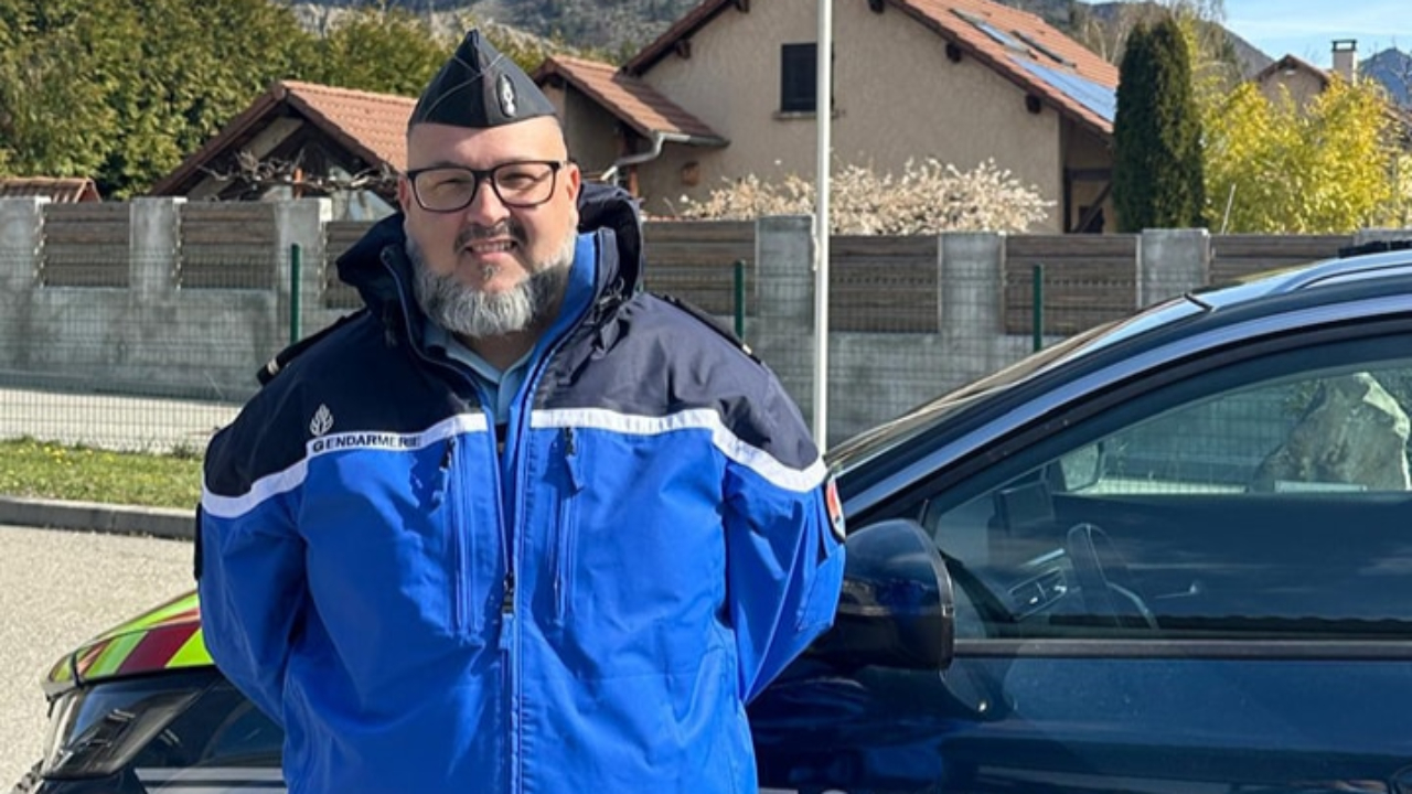 Forcen&eacute;, retranch&eacute;, r&eacute;tentions familiales... ce gendarme fait partie des n&eacute;gociateurs r&eacute;gionaux