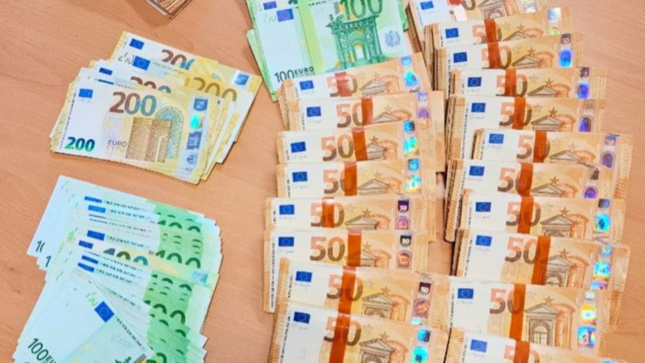 Gap : il avait franchi la frontière avec 140 000 euros en liquide dans sa voiture, la justice le condamne