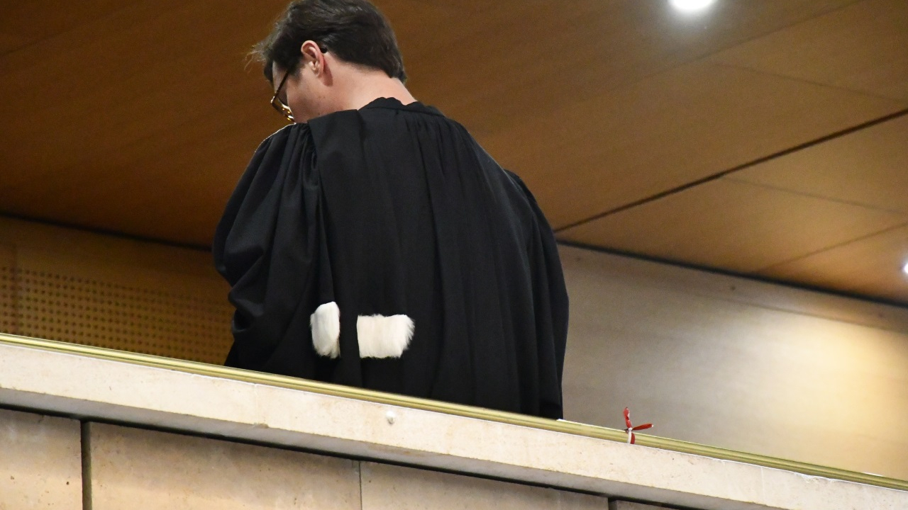 Gap : un an de prison pour deux hommes apr&egrave;s le vol de smartphones