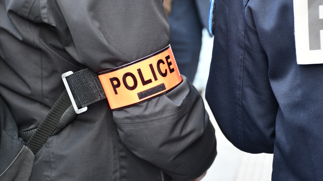 Gap : une femme se suicide &agrave; l'aide d'une tron&ccedil;onneuse sur un parking