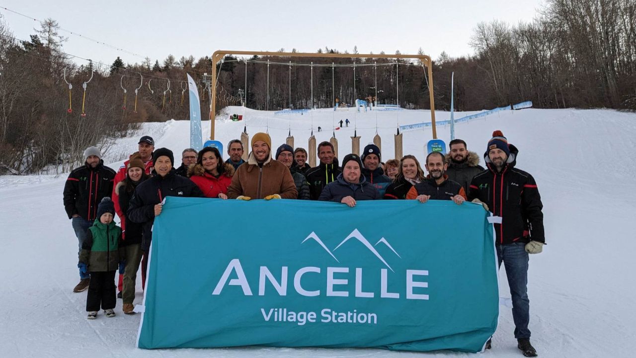 Hautes-Alpes : Ancelle inaugure un nouvel espace pour enfants