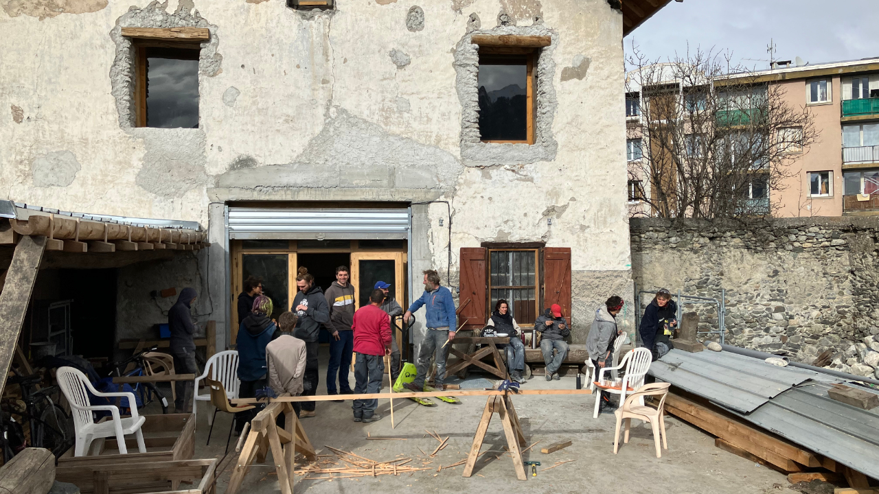 Hautes-Alpes : baisse des subventions pour les chantiers d’insertion, quelles conséquences ? Hautes-Alpes : baisse des subventions pour les chantiers d’insertion, quelles conséquences ?