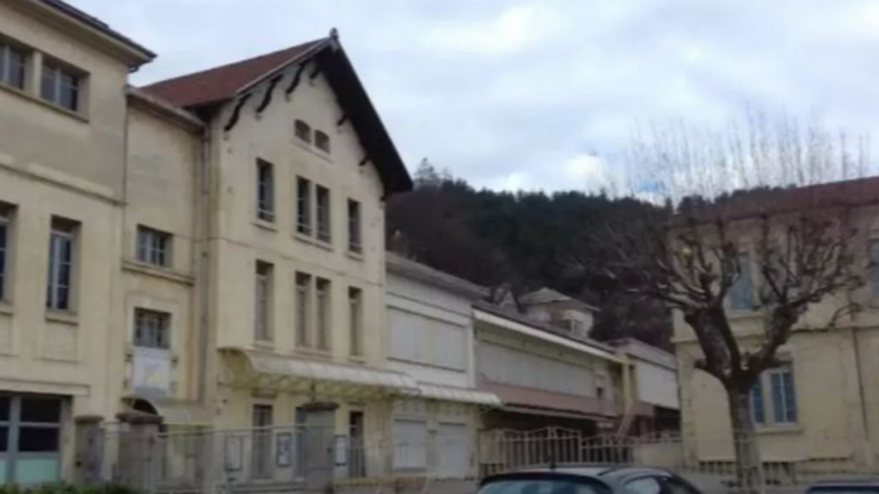Hautes-Alpes : décès de la Principale du collège Centre, les syndicats demandent l’ouverture d’une enquête Hautes-Alpes : décès de la Principale du collège Centre, les syndicats demandent l’ouverture d’une enquête