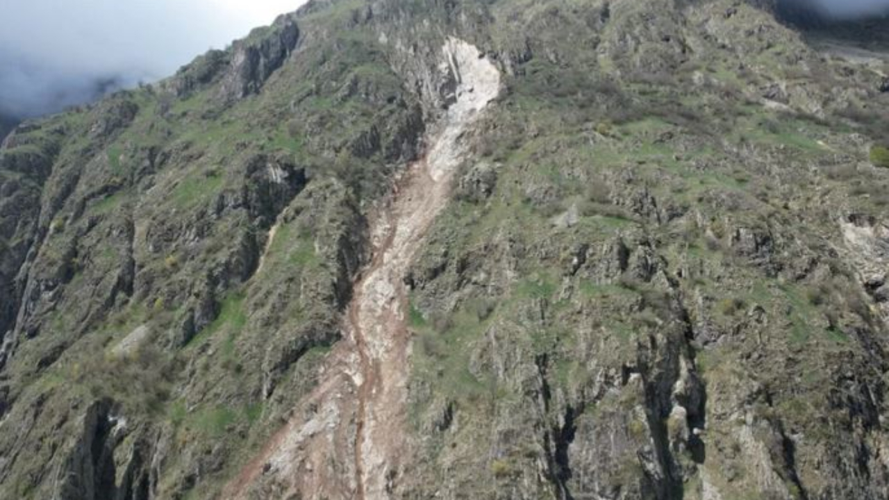 Hautes-Alpes : Gioberney, le GR 54 peu à peu rendu aux randonneurs