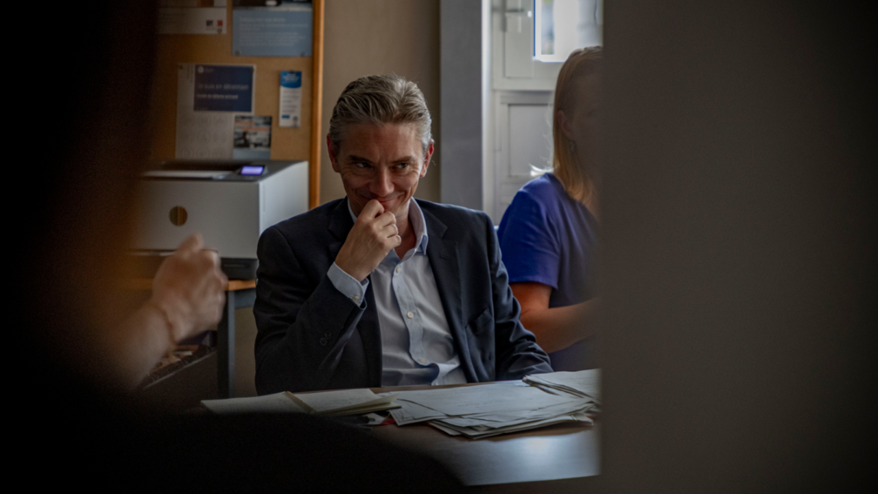 Hautes-Alpes : "Impossible" en tournage avec un acteur triplement c&eacute;saris&eacute;