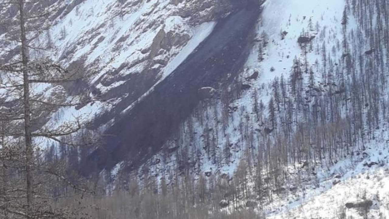 Hautes-Alpes : l’accès à Ailefroide interdit Hautes-Alpes : l’accès à Ailefroide interdit