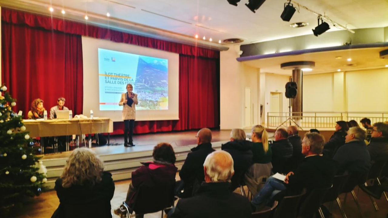 Hautes-Alpes : l'îlot théâtre à Embrun poursuit sa mutation