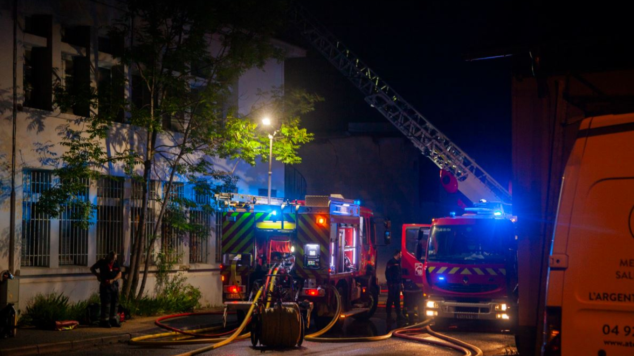 Hautes-Alpes : la blanchisserie de l'Argentière la Bessée part en fumée Hautes-Alpes : la blanchisserie de l'Argentière la Bessée part en fumée