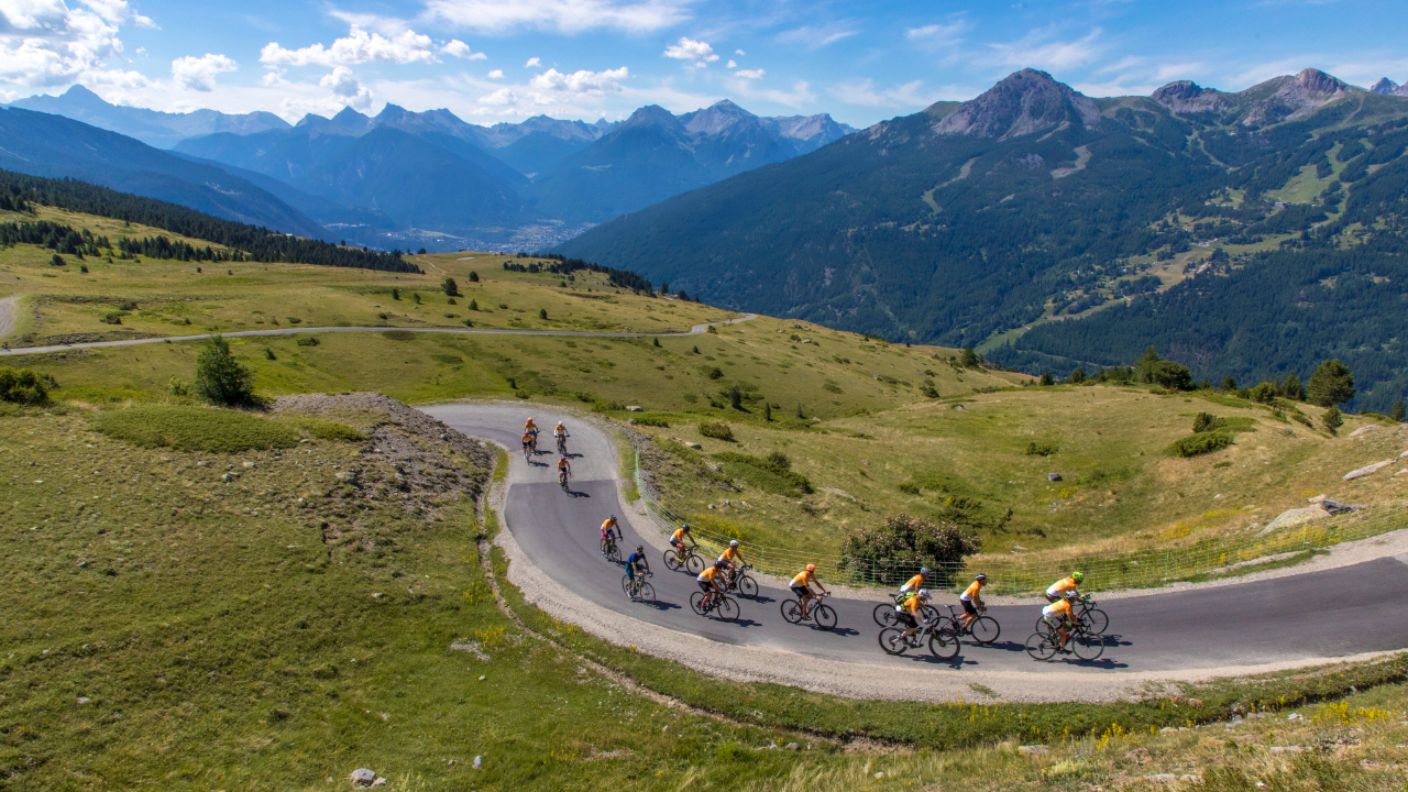 Hautes-Alpes : le col du Granon, un an après le retour du Tour de France
