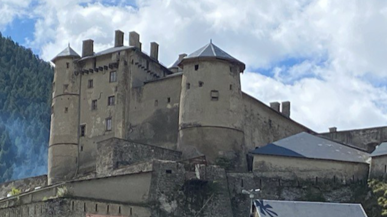 Hautes-Alpes : le Fort Queyras a ouvert ses portes Hautes-Alpes : le Fort Queyras a ouvert ses portes
