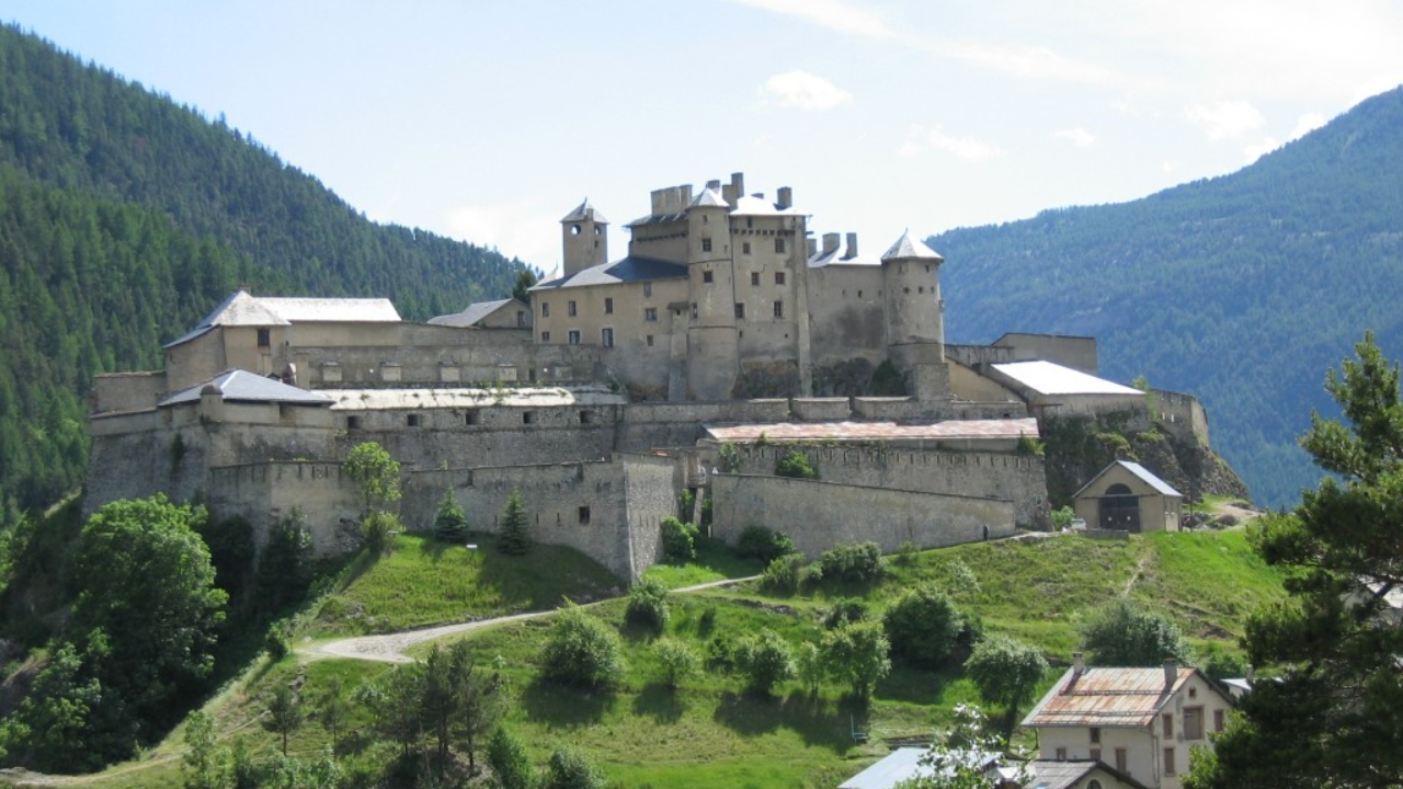 Hautes-Alpes : le fort Queyras d&eacute;croche 500 000 euros gr&acirc;ce au Loto du patrimoine