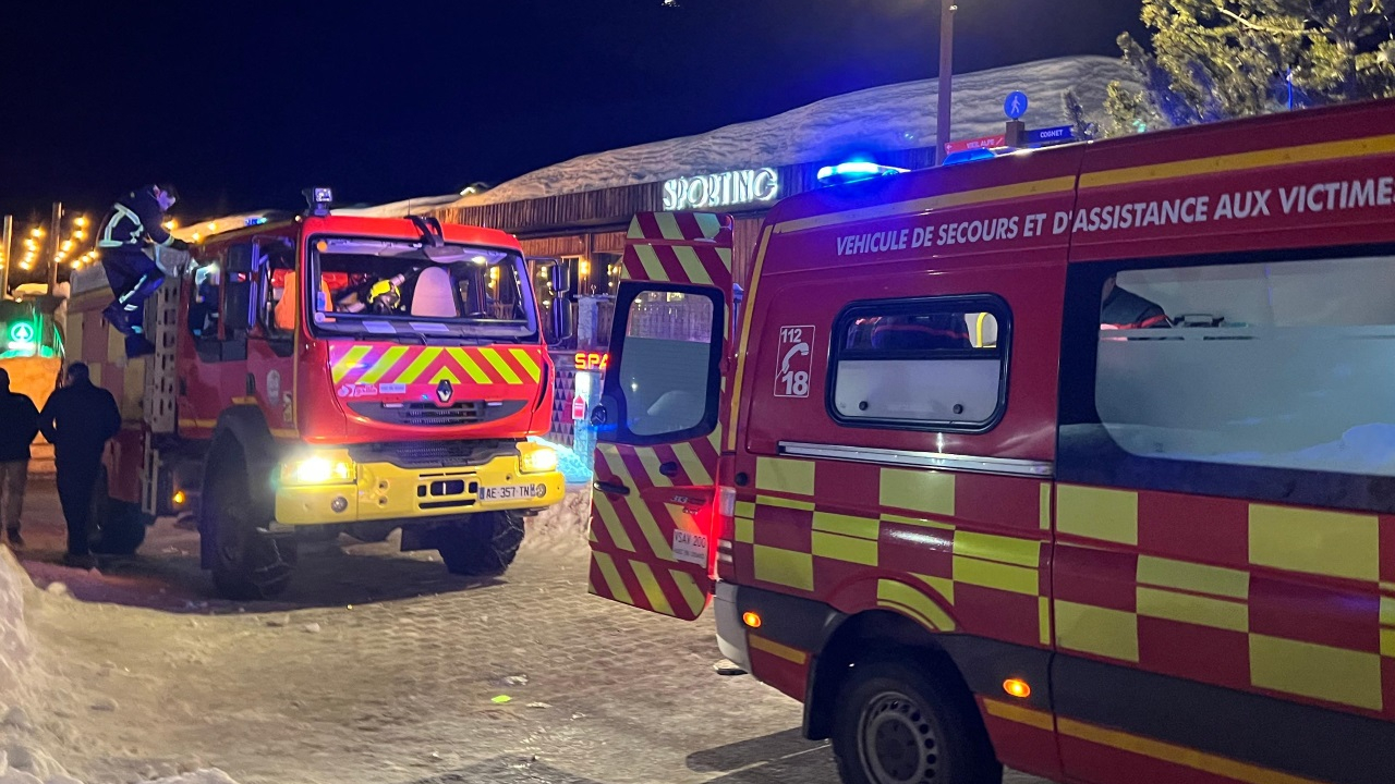Hautes-Alpes : un incendie ravage l&rsquo;espace bien-&ecirc;tre d&rsquo;un h&ocirc;tel, les clients &eacute;vacu&eacute;s