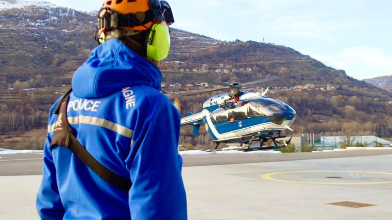 Hautes-Alpes : un jeune homme de 19 ans blessé à la main dans le massif des Écrins Hautes-Alpes : un jeune homme de 19 ans blessé à la main dans le massif des Écrins