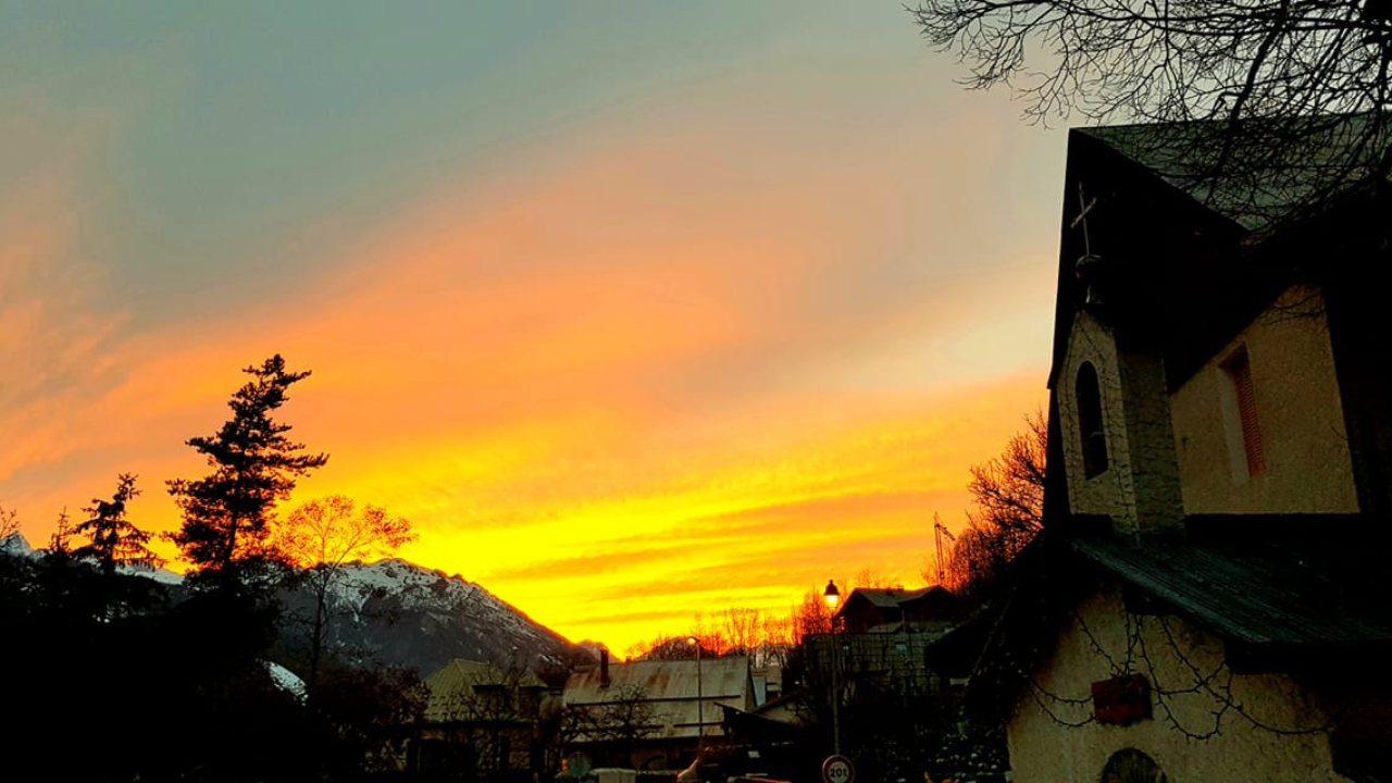 Hautes-Alpes : une réunion de rénovation à Saint-Chaffrey Hautes-Alpes : une réunion de rénovation à Saint-Chaffrey