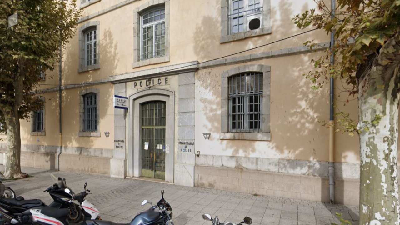 Homme arm&eacute; d'un sabre : les auditions se poursuivent