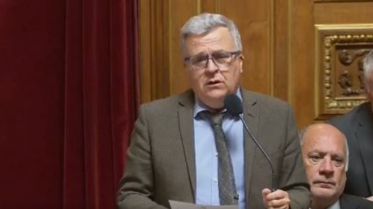 Intempéries : passe d'armes entre J.-M. Arnaud et M. Ferracci , « il manque 18 millions d’euros de financement de l’État » VIDÉO Intempéries : passe d'armes entre J.-M. Arnaud et M. Ferracci , « il manque 18 millions d’euros de financement de l’État » VIDÉO