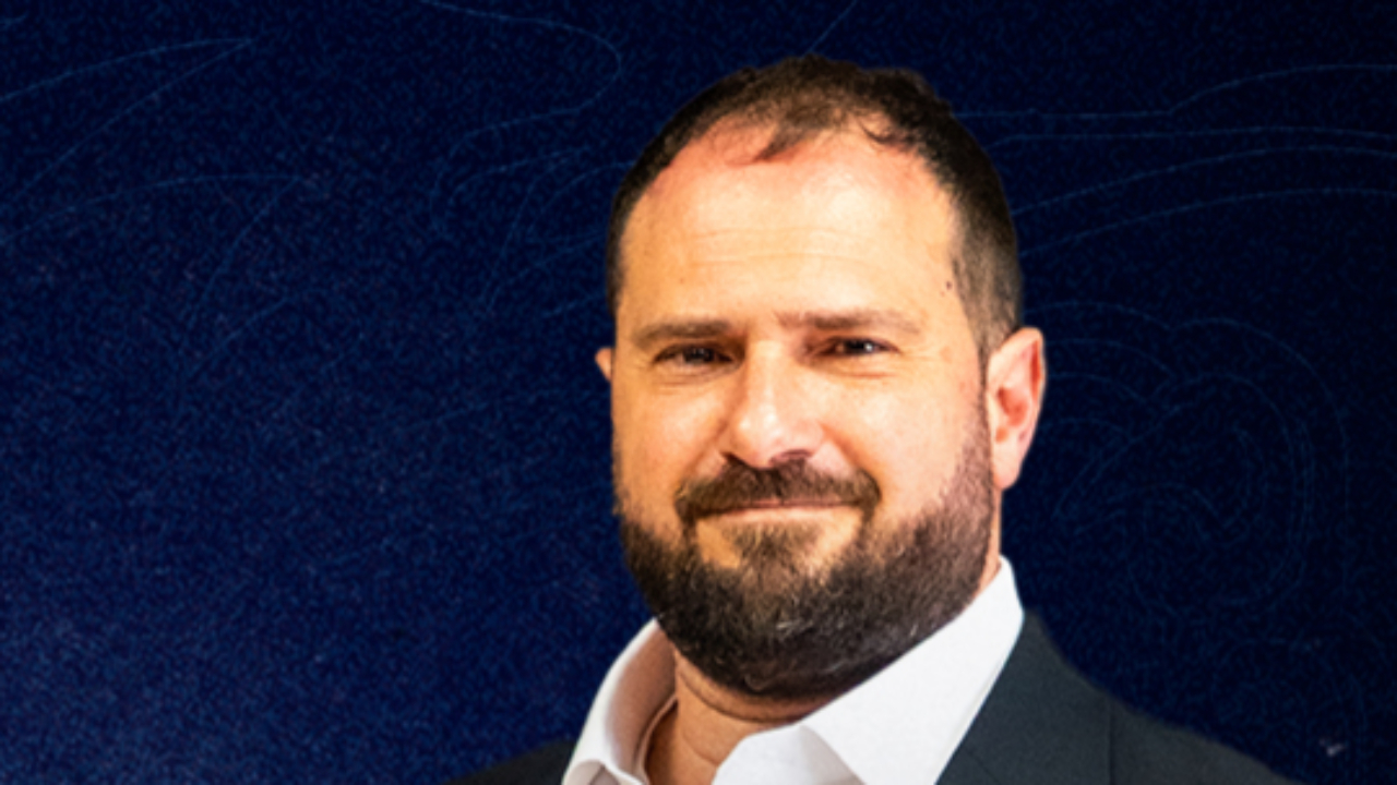 "Je n'ai pas &eacute;t&eacute; &eacute;cart&eacute;, j'ai pris la d&eacute;cision de partir"