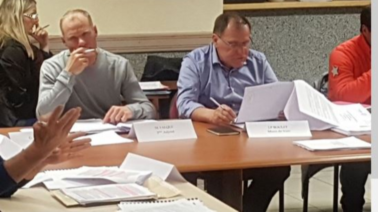 L’ancien maire de Vars, Jean-Pierre Boulet s’est éteint L’ancien maire de Vars, Jean-Pierre Boulet s’est éteint