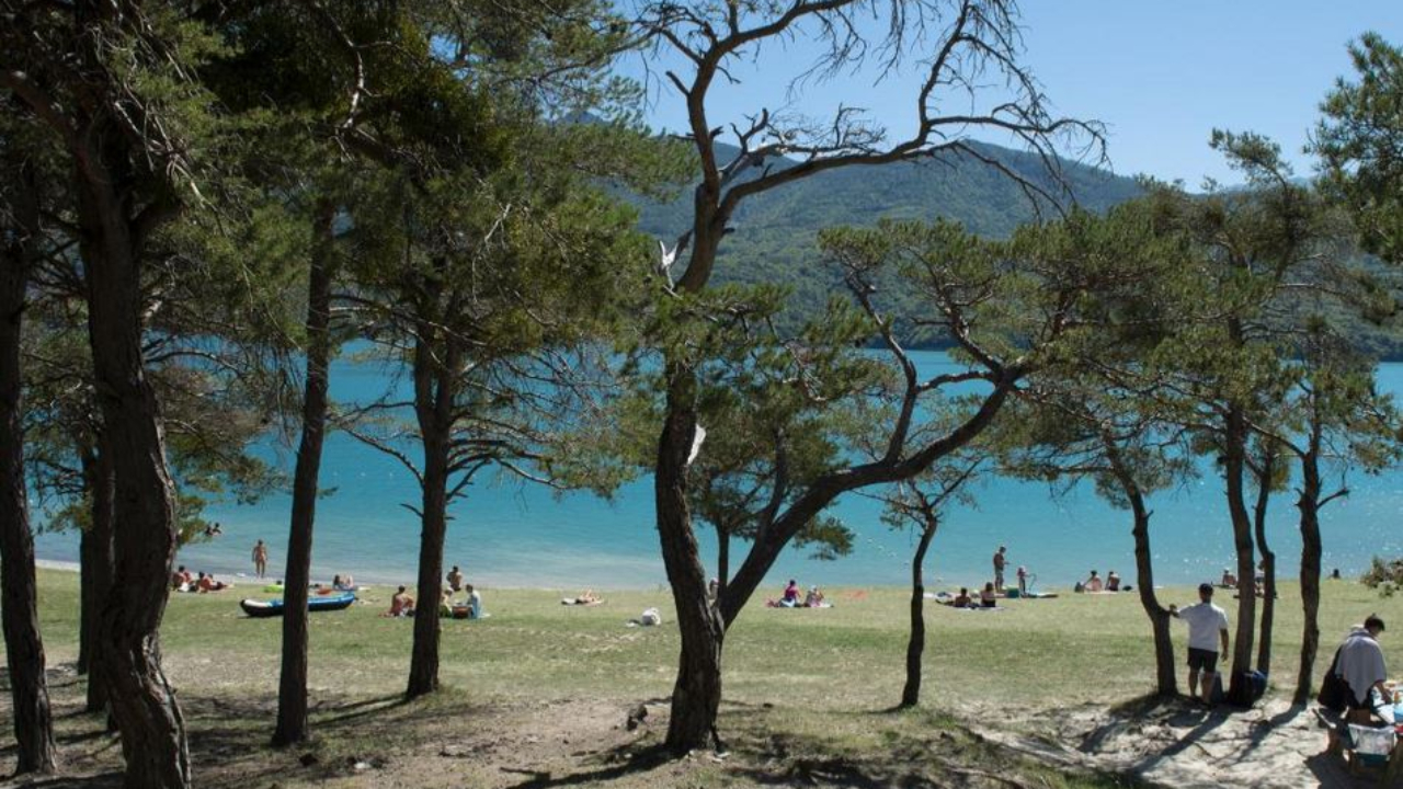La baignade interdite sur la plage des Tr&eacute;mouilles &agrave; Chanteloube