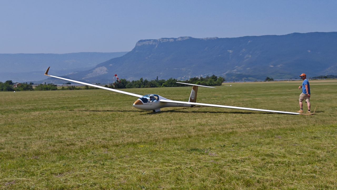 La fabrication de planeurs LS fran&ccedil;ais pourrait &ecirc;tre relanc&eacute;e &agrave; Aspres sur Bu&euml;ch