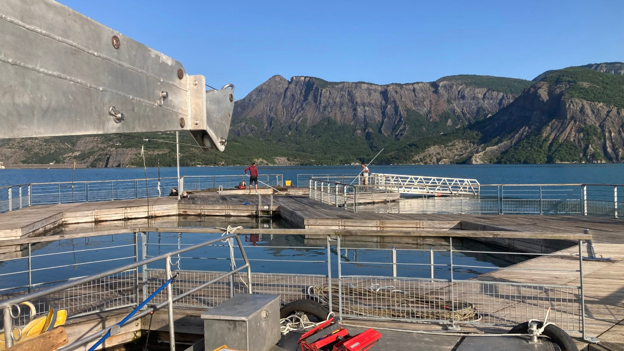 La piscine flottante de Bois Vieux reprend du service