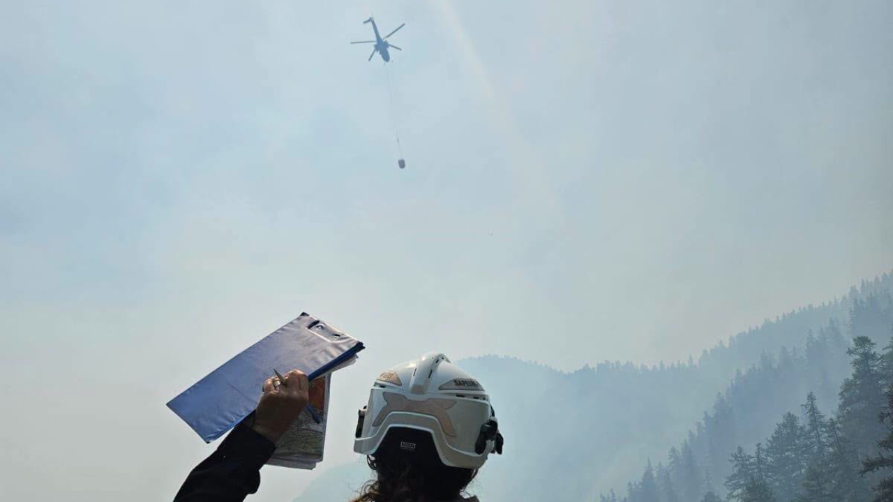 Le feu de l&rsquo;Argenti&egrave;re la Bess&eacute;e et de Freissini&egrave;res est fix&eacute; mais pas &eacute;teint