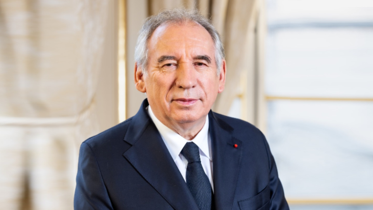 Fran&ccedil;ois Bayrou et quatre ministres &agrave; Brian&ccedil;on vendredi