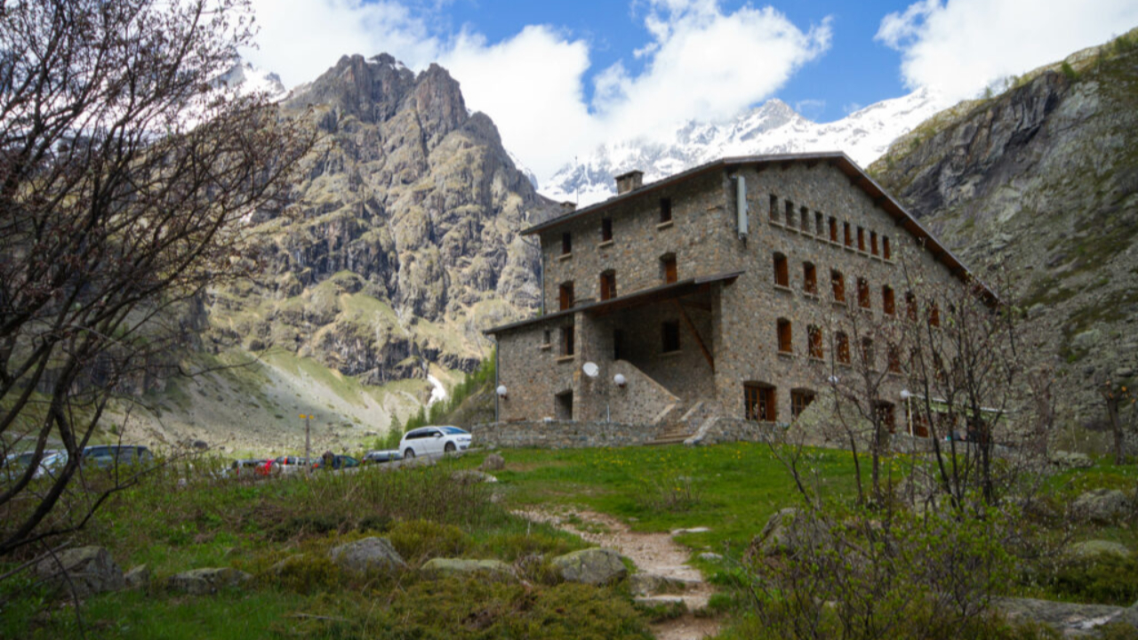 Les accès au Gioberney et au parking de printemps du Pré de Madame Carle ouvrent ce vendredi Les accès au Gioberney et au parking de printemps du Pré de Madame Carle ouvrent ce vendredi