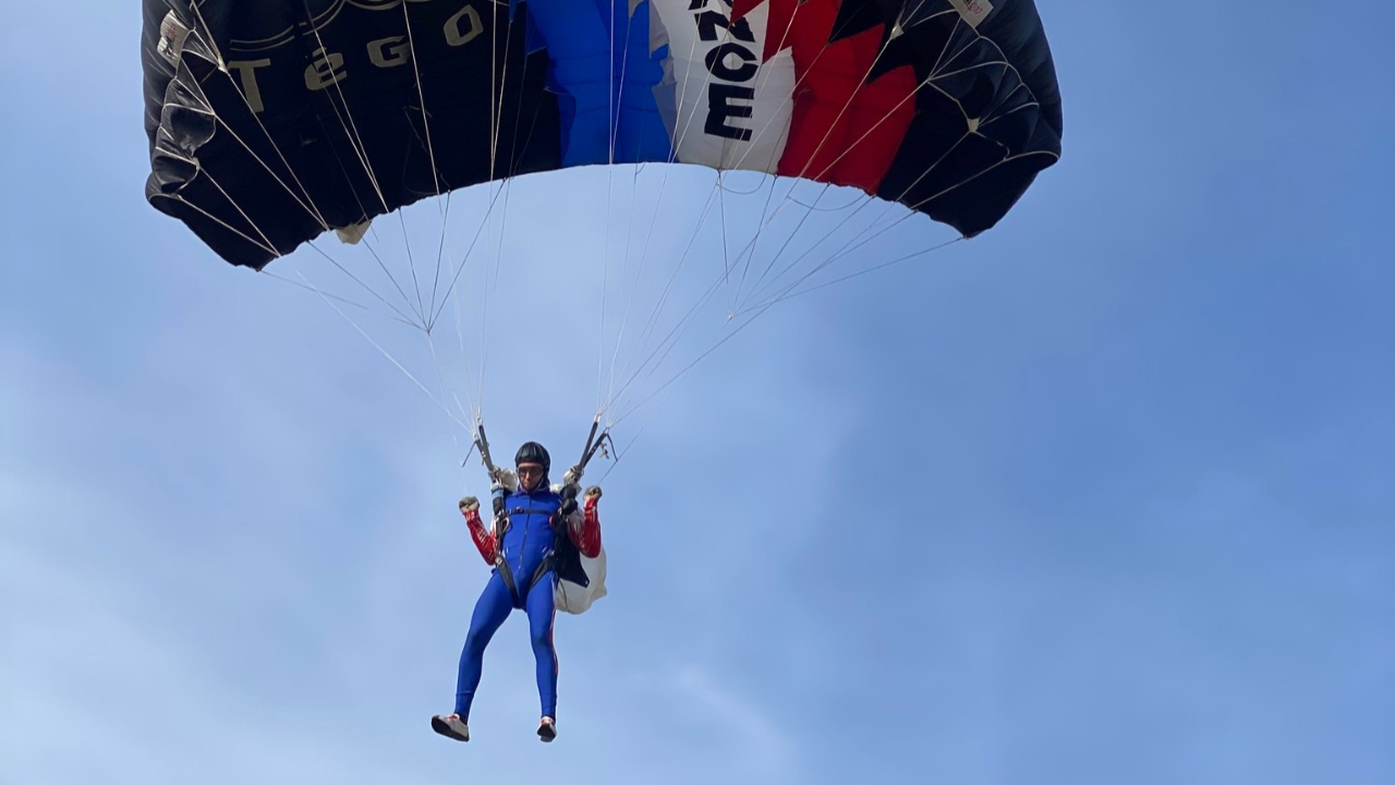 Les &eacute;quipes de France de pr&eacute;cision d'atterrissage en entrainement &agrave; Tallard