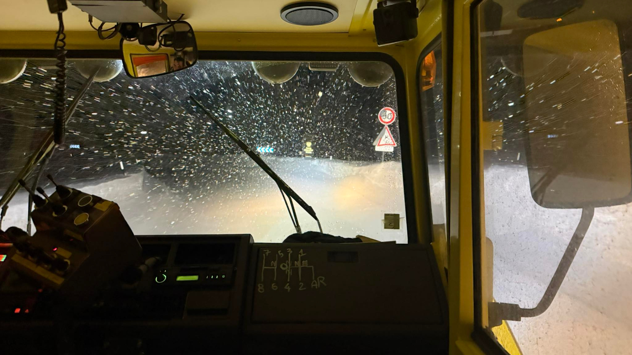 Vent fort et mauvaise visibilit&eacute; : le Lautaret referme