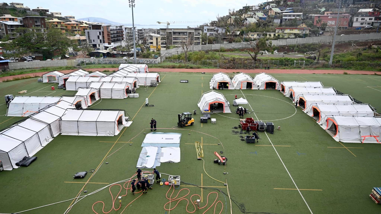 &laquo;&nbsp;On se demande ce qu&rsquo;on peut faire pour aider &raquo;, des pompiers racontent leur soutien &agrave; Mayotte