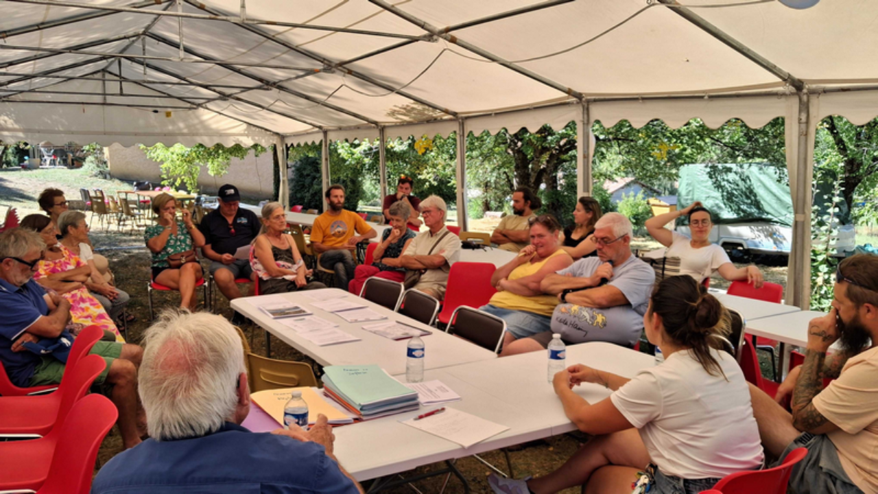 Parc photovoltaïque d’Oze : les opposants restent mobilisés avant une nouvelle étape judiciaire Parc photovoltaïque d’Oze : les opposants restent mobilisés avant une nouvelle étape judiciaire