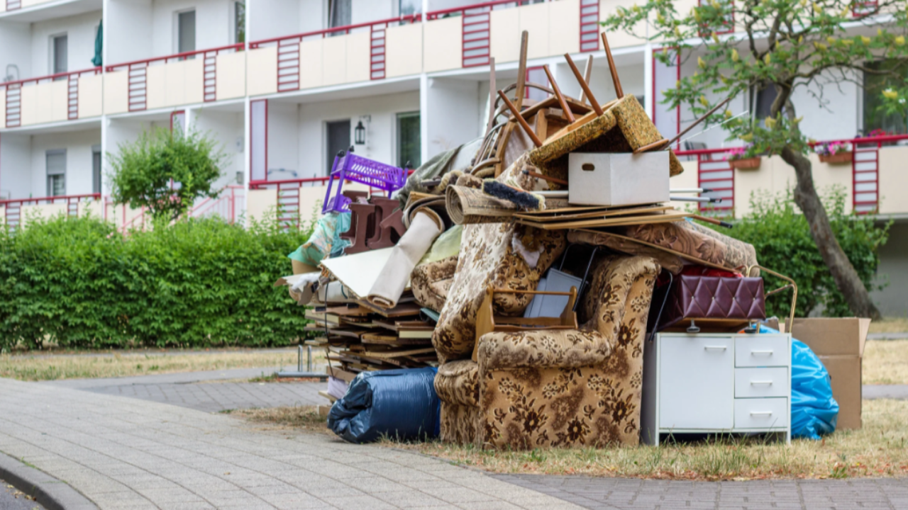 Que risquez-vous en d&eacute;posant vos encombrants sur la voie publique ?