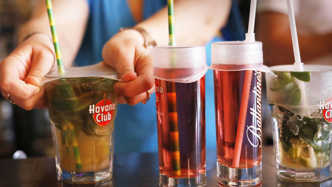 Région : 400.000 couvercles anti-drogue distribués aux établissements de nuit