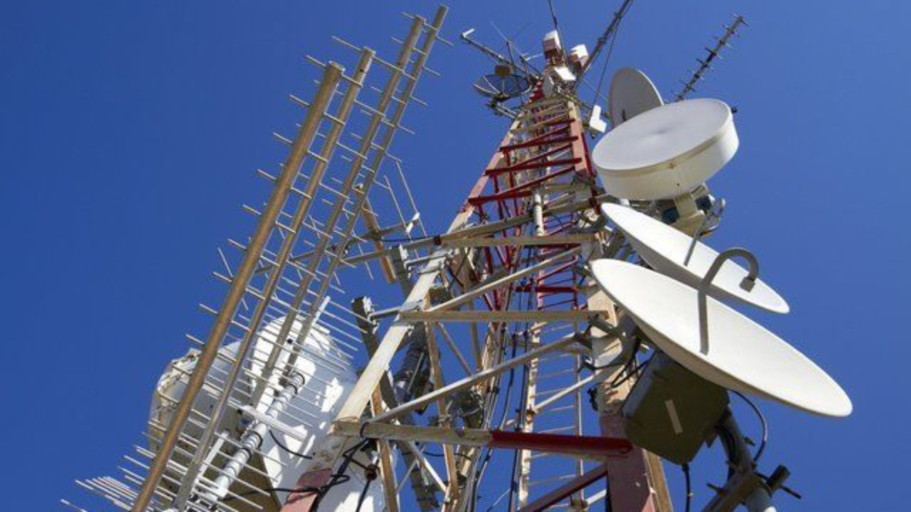 Saint-Chaffrey : faut-il emp&ecirc;cher l'installation d'une nouvelle antenne de t&eacute;l&eacute;phonie ?